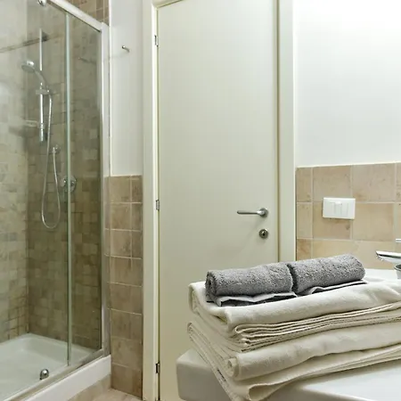 4bnb - San Lorenzo Spacious Lägenhet *